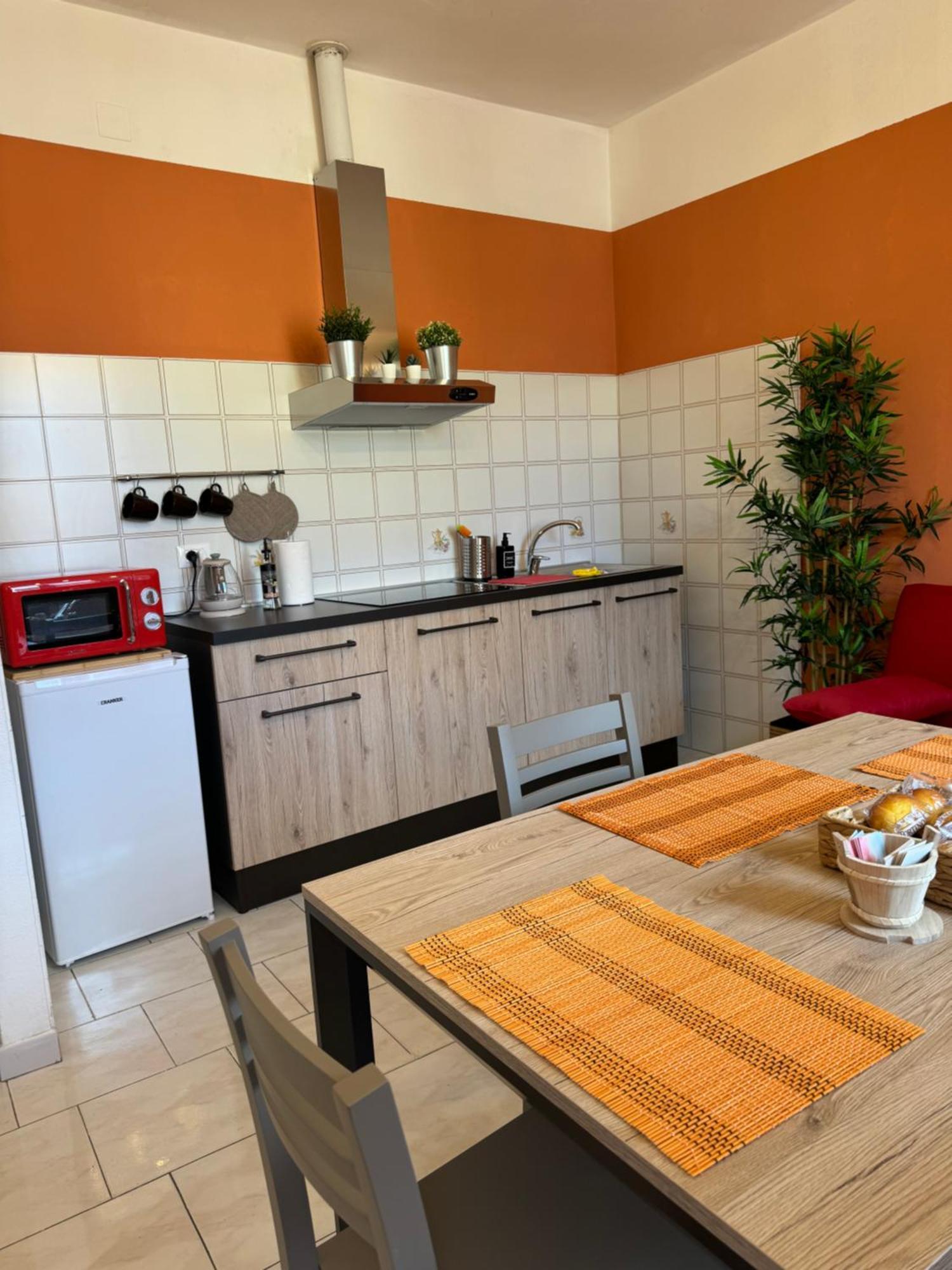 Colben Tuscany Home - Il Mare Dalla Finestra Nell'Atmosfera Tipica Livornese Livorno Exterior photo